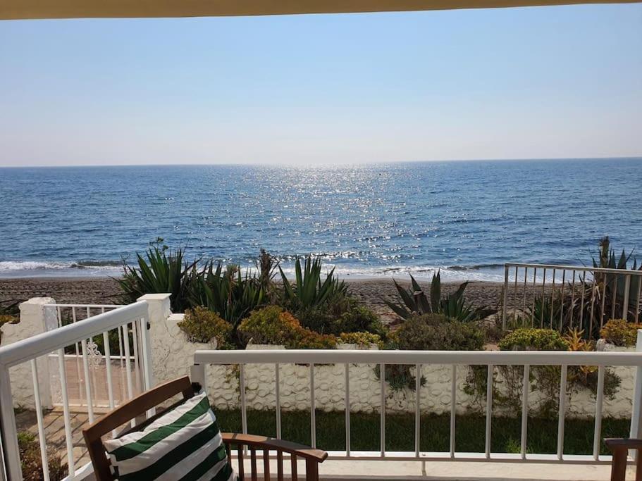 Front Mer - Sublime Appartement Moderne Et Confortable Estepona Ngoại thất bức ảnh