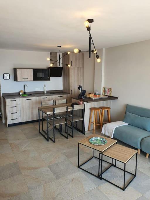 Front Mer - Sublime Appartement Moderne Et Confortable Estepona Ngoại thất bức ảnh