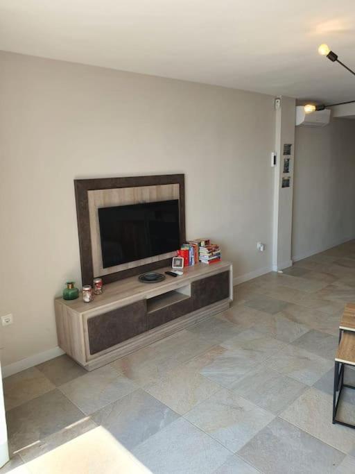 Front Mer - Sublime Appartement Moderne Et Confortable Estepona Ngoại thất bức ảnh