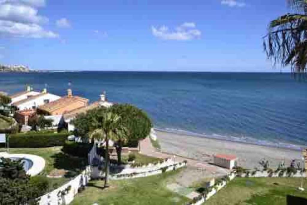Front Mer - Sublime Appartement Moderne Et Confortable Estepona Ngoại thất bức ảnh